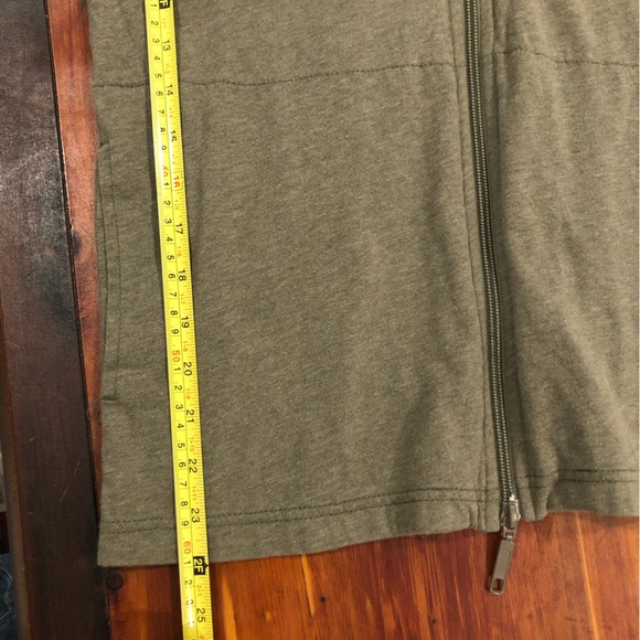GAP Long sleeve zip up tshirt - Picture 5 of 5